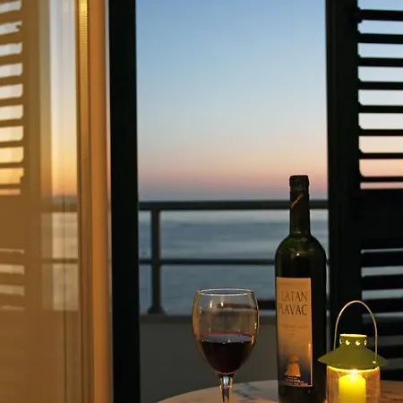 Apartments Plazibat Hvar Town Rum bild