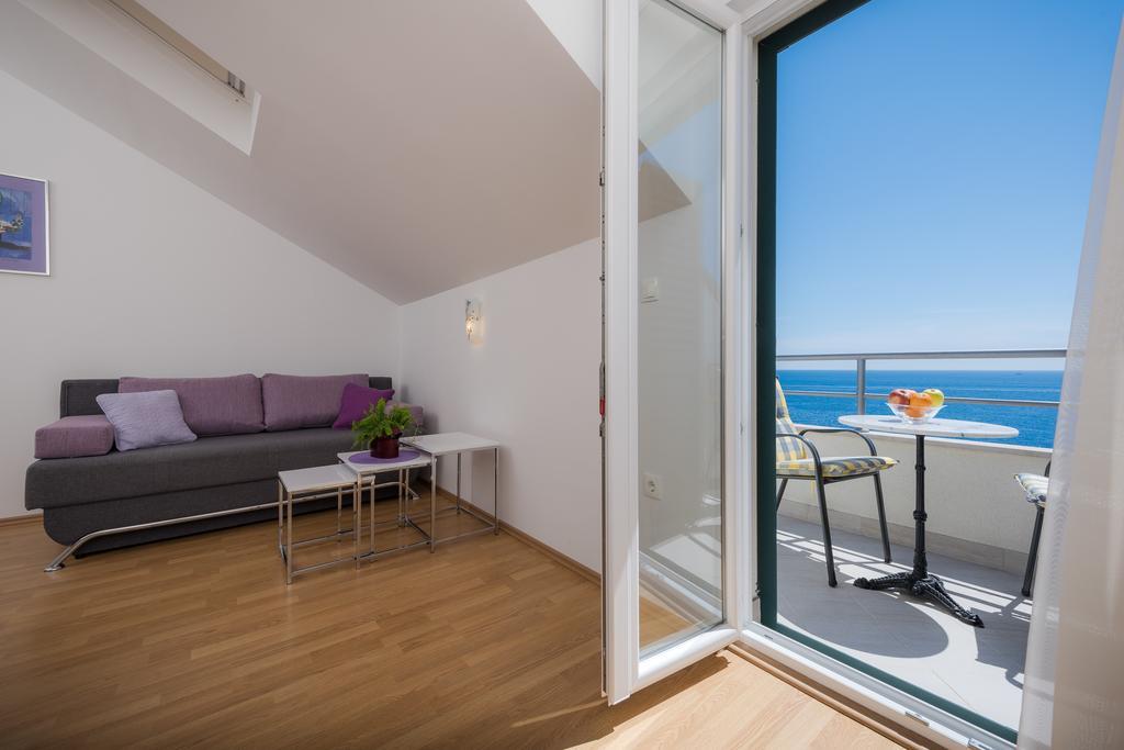 Plazibat Apartman *